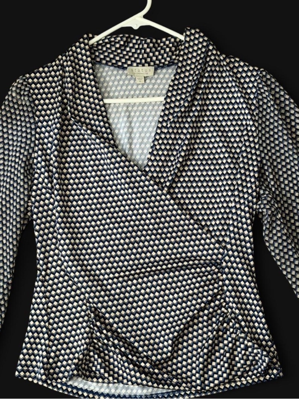 Status blouse geometric print wrap top with a v-neckline size me